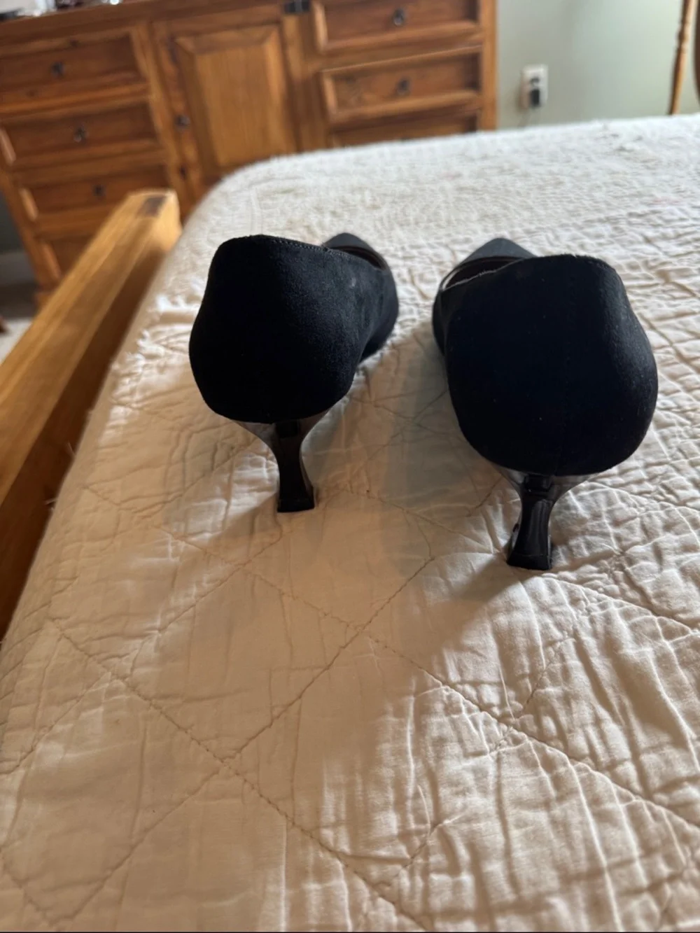 crown & ivy Black Pointed Toe with heel